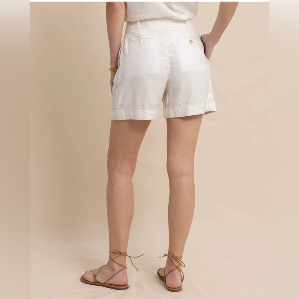 Southern Tide “Jacey Twill” Shorts in Sand White - Picture 2 of 10